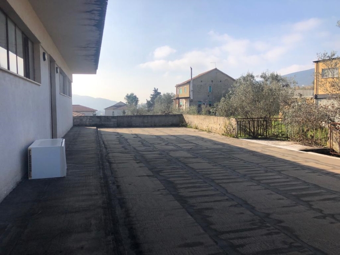 locale-commerciale-in-vendita (4)