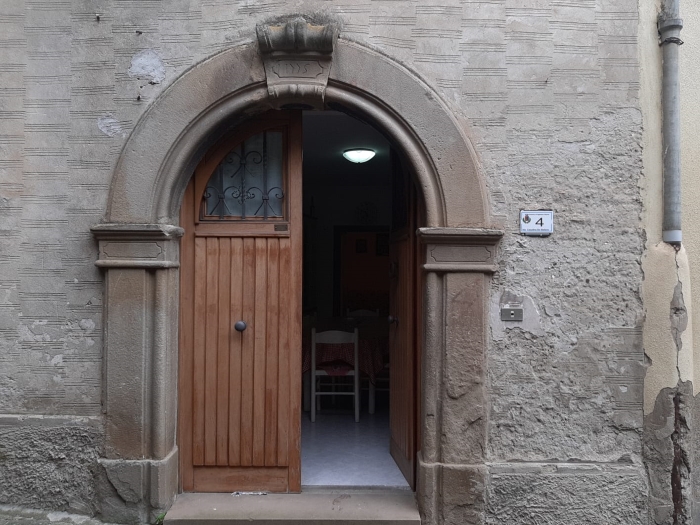 casa-indipendente-nel-centro-storico-di-Ogliastro-Cilento (10)
