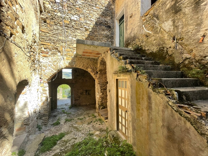 San-Mauro-Cilento-centro-storico-in-vendita (14)