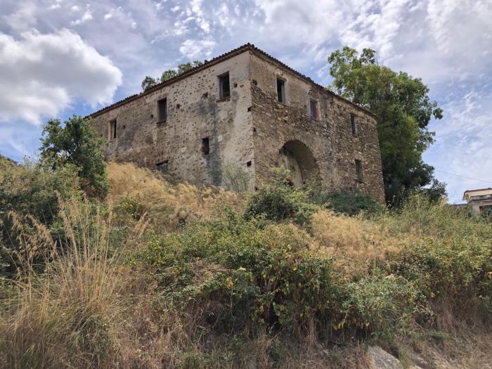 rudere-con-terreno-in-vendita-a-Giun gatelle-Montecorice (1)