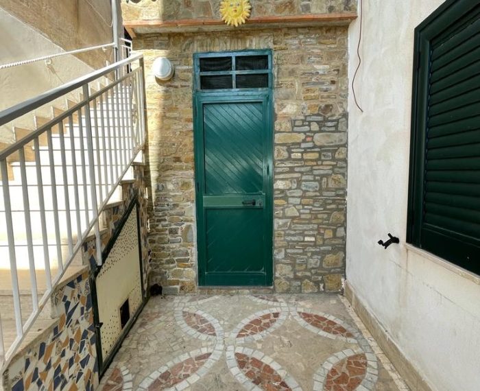 casa-in-vendita-a-castellabate-con-terrazzo-e-vista-mare (3)