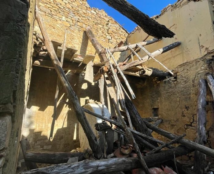 rudere-vista-mare-da-ristrutturare-in-vendita-a-mainolfo (11)