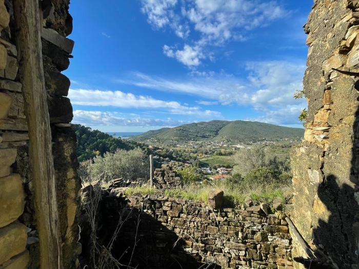 rudere-vista-mare-da-ristrutturare-in-vendita-a-mainolfo (5)