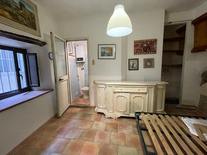 Castellabate-centro-storico-bilocale-in-vendita (2)