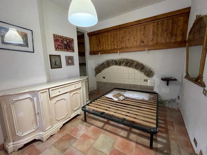 Castellabate-centro-storico-bilocale-in-vendita (4)