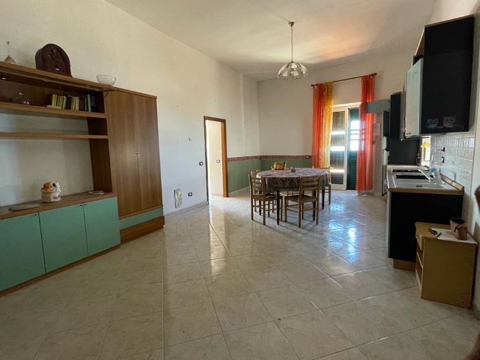 appartamento-con-terrazzo-vista-mare-in-vendita-castellabate-centro-storico (3)