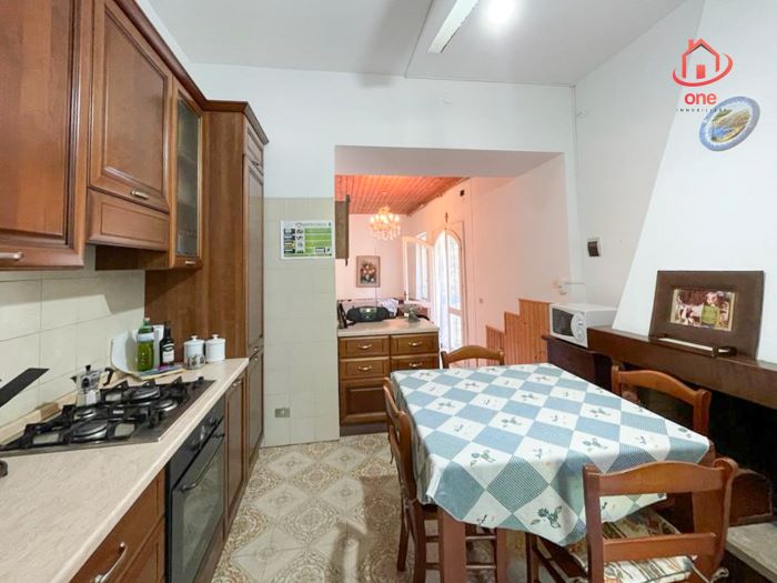 villa-a-schiera-in-vendita-sul-porto-di-San-Nicola-dei-Lembo (3)