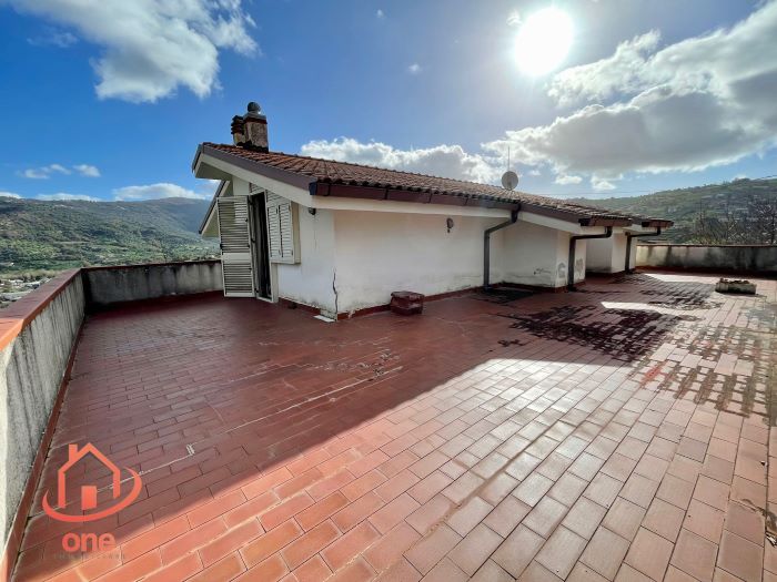 villa-in-vendita-a-Castellabate-con-giardino-e-garage (6)