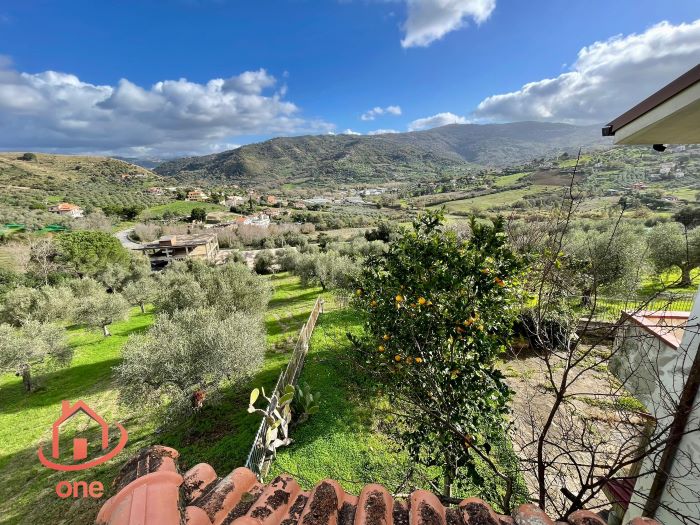villa-in-vendita-a-Castellabate-con-giardino-e-garage (9)