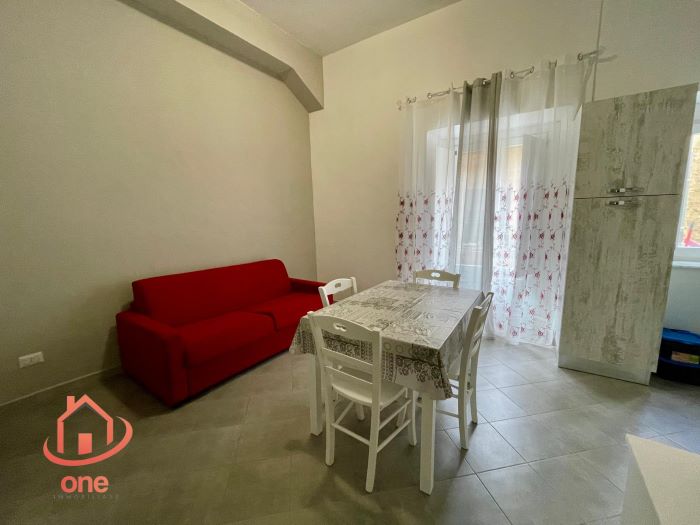 Affitto-annuale-al-centro-di-Santa_Maria-di-Castellabate (13)