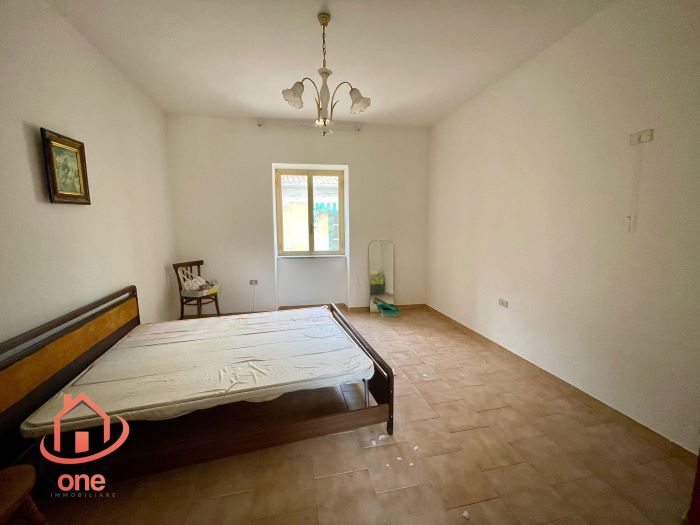Casa-indipendente-in-vendita-a-Montecorice-paese (15)