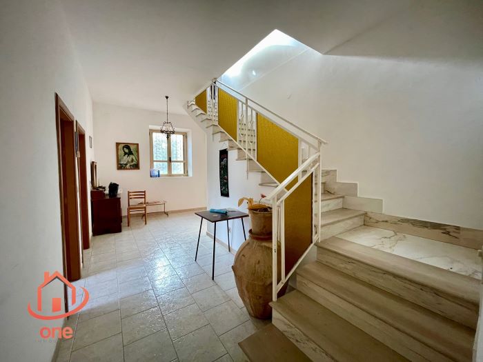 Casa-indipendente-in-vendita-a-Montecorice-paese (6)