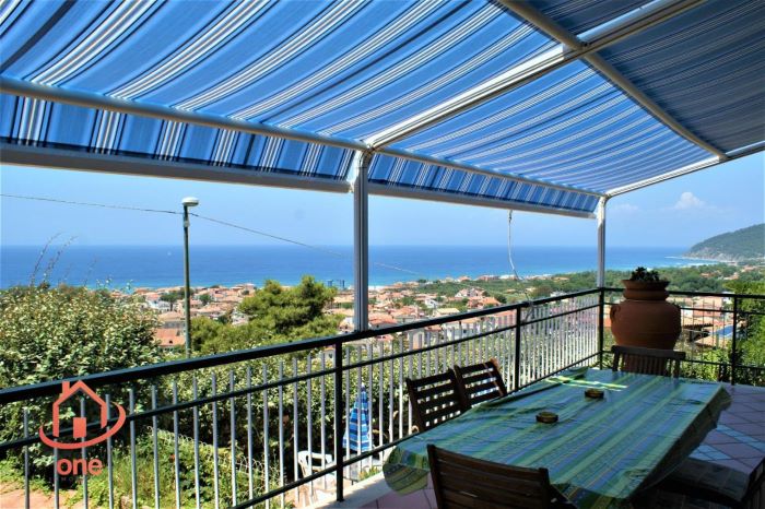 Villa-con-piscina-e-vista-mare-in-vendita-a-Santa-Maria-di-Castellabate (15)