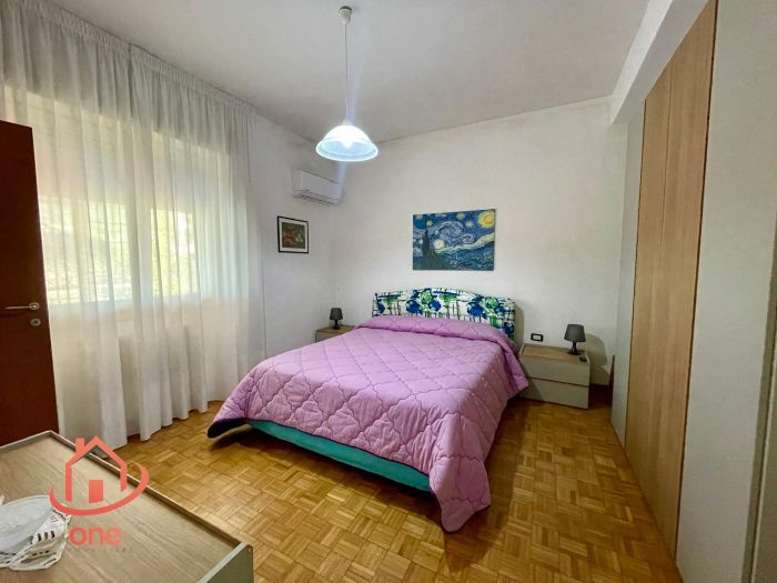 Villa-con-piscina-e-vista-mare-in-vendita-a-Santa-Maria-di-Castellabate (27)