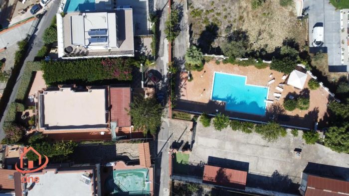 Villa-con-piscina-e-vista-mare-in-vendita-a-Santa-Maria-di-Castellabate (4)