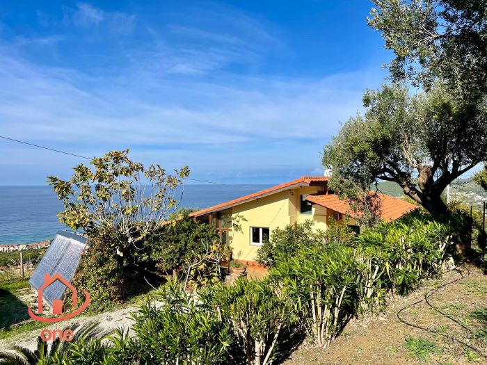 Villa-vista-mare-in-vendita-a-Santa-Maria-di-Castellabate (10)