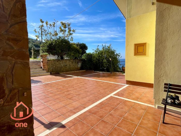 Villa-vista-mare-in-vendita-a-Santa-Maria-di-Castellabate (11)