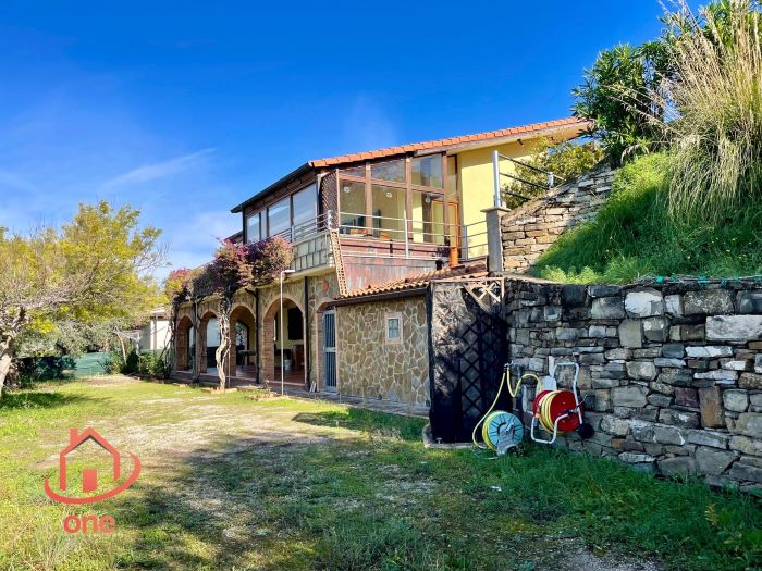 Villa-vista-mare-in-vendita-a-Santa-Maria-di-Castellabate (14)