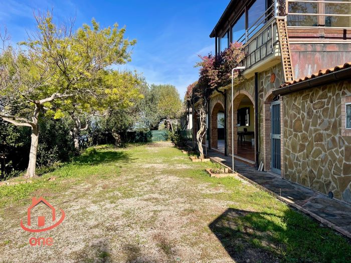 Villa-vista-mare-in-vendita-a-Santa-Maria-di-Castellabate (4)
