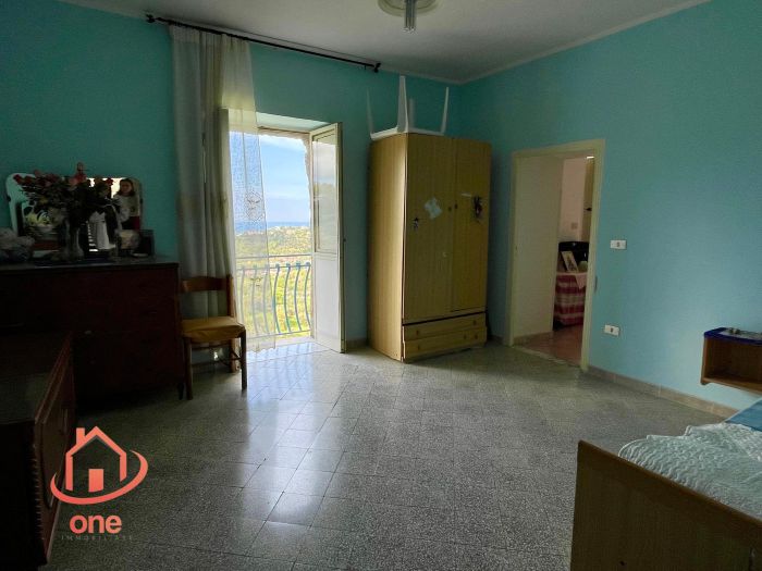 Casale-con-terreno-in-vendita-a-San-Marco-di-Castellabate-con-vista-mare (2)
