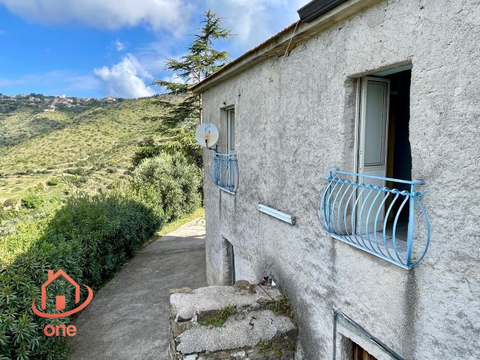 Casale-con-terreno-in-vendita-a-San-Marco-di-Castellabate-con-vista-mare (22)
