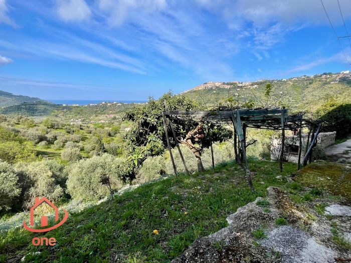 Casale-con-terreno-in-vendita-a-San-Marco-di-Castellabate-con-vista-mare (25)