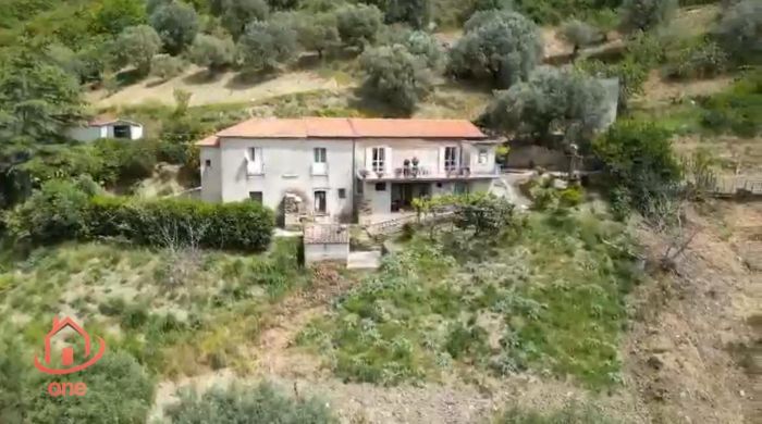 Casale-con-terreno-in-vendita-a-San-Marco-di-Castellabate-con-vista-mare (43)