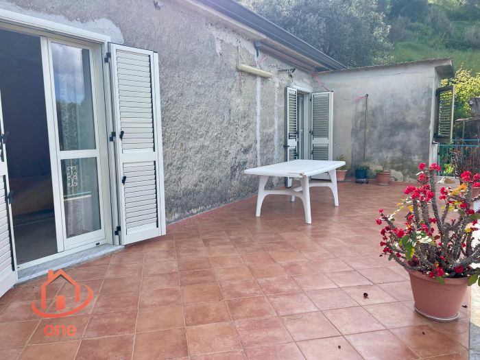 Casale-con-terreno-in-vendita-a-San-Marco-di-Castellabate-con-vista-mare (9)