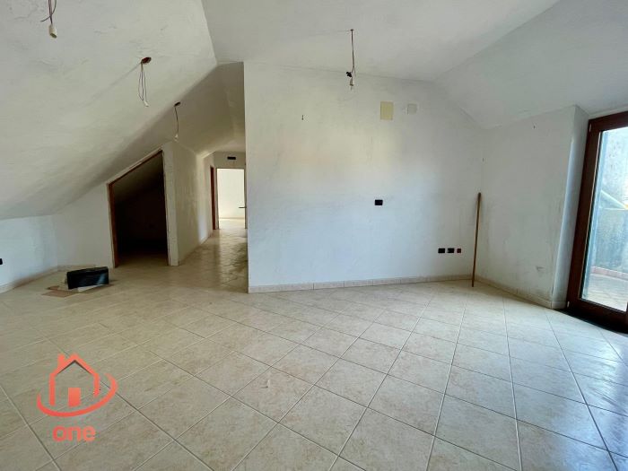 Villa-in-vendita-Castelnuovo-Cilento-Loc.-Velina-con-ampio-giardino (47)