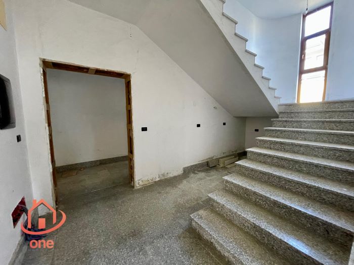 Villa-in-vendita-Castelnuovo-Cilento-Loc.-Velina-con-ampio-giardino (57)