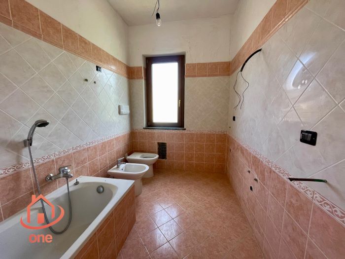 Villa-in-vendita-Castelnuovo-Cilento-Loc.-Velina-con-ampio-giardino (69)