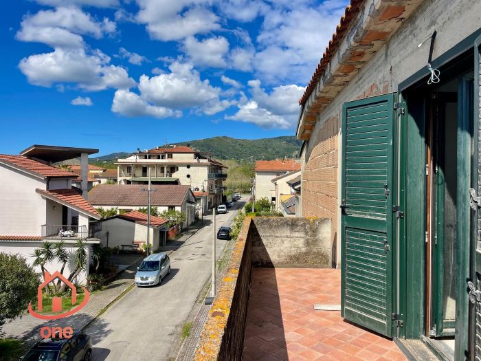 Villa-in-vendita-Castelnuovo-Cilento-Loc.-Velina-con-ampio-giardino (73)
