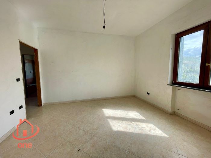 Villa-in-vendita-Castelnuovo-Cilento-Loc.-Velina-con-ampio-giardino (77)