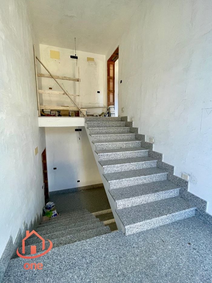 Villa-in-vendita-Castelnuovo-Cilento-Loc.-Velina-con-ampio-giardino (87)