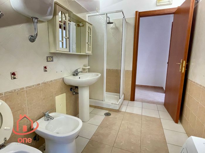 Appartamento-con-terrazzo-in-affitto-annuale-a-Santa-Maria-di-Castellabate (11)