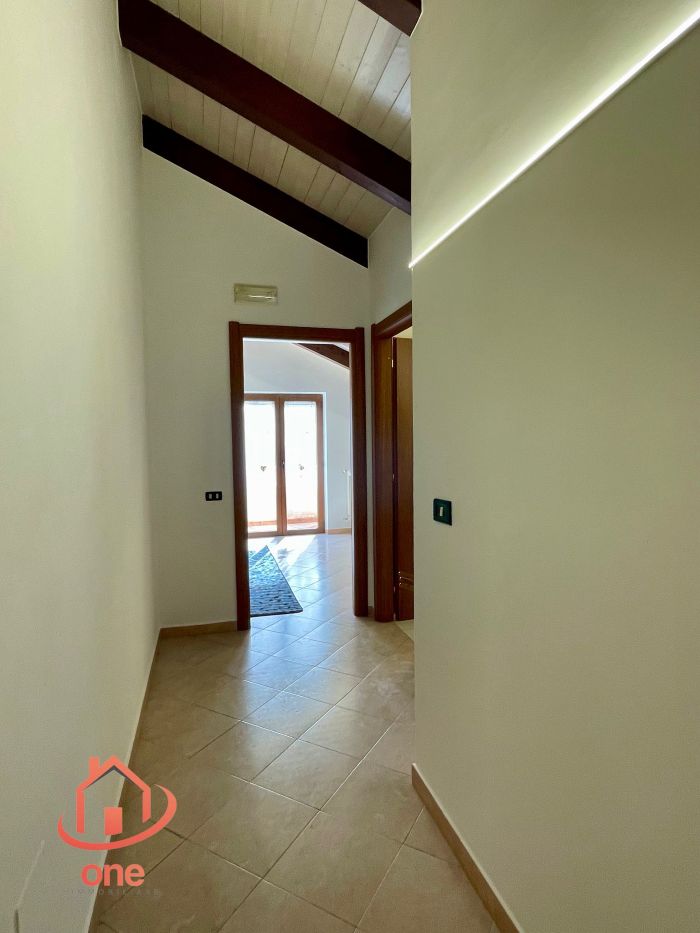 Appartamento-con-terrazzo-in-affitto-annuale-a-Santa-Maria-di-Castellabate (12)