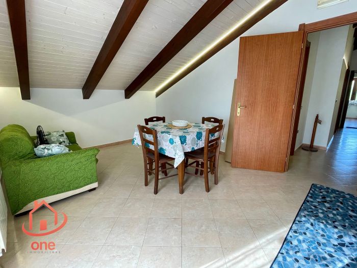 Appartamento-con-terrazzo-in-affitto-annuale-a-Santa-Maria-di-Castellabate (4)