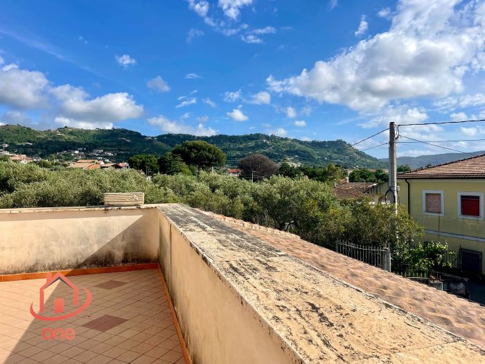 Appartamento-con-terrazzo-in-affitto-annuale-a-Santa-Maria-di-Castellabate (5)
