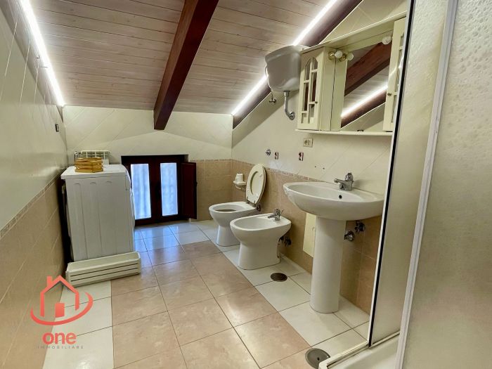 Appartamento-con-terrazzo-in-affitto-annuale-a-Santa-Maria-di-Castellabate (7)