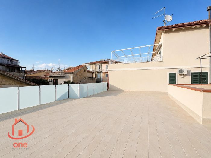 appartamento-ristrutturato-santa-maria-di-castellabate-centrale-con.-terrazzo-e-vicino-al-mare (8)