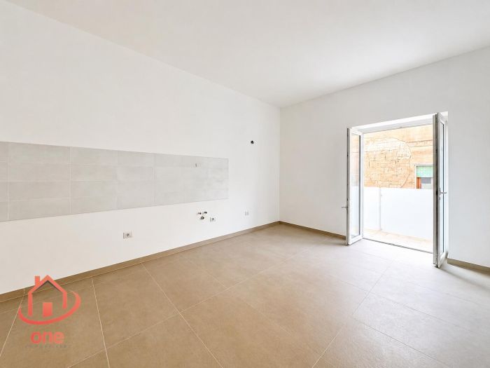 appartamento-ristrutturato-santa-maria-di-castellabate-centrale-con.-terrazzo-e-vicino-al-mare