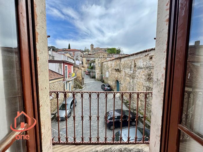 balcone-uno-camera-matrimoniale-palazzo-vatolla-pecora