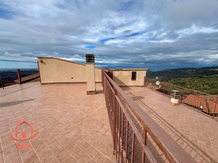 ingresso-terrazzo-palazzo-vatolla-pecora