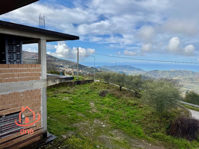 undici-grezzo-olificio-petrolle-abitazioe-da-ristrutturare