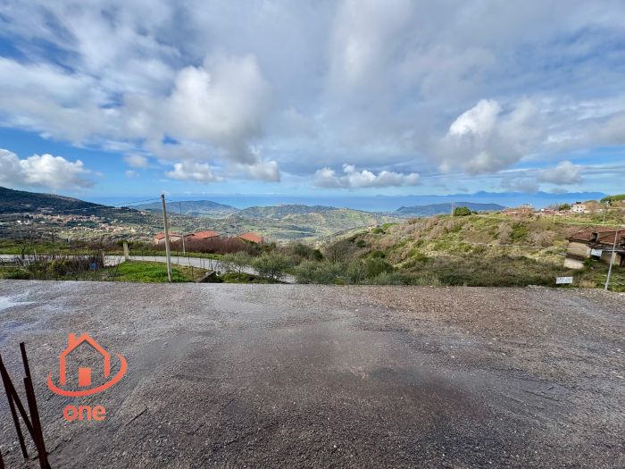 venticinque-grezzo-olificio-petrolle-abitazioe-da-ristrutturare-con-vista-mare-panoramica