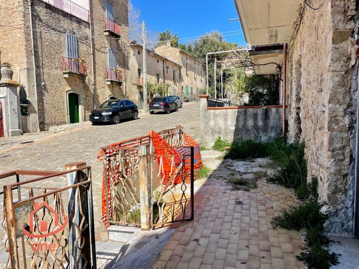 Casale-in-vendita-nel-Borgo-di-Mercato-Cilento (2)