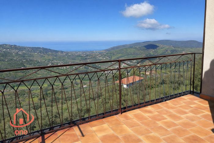 appartamento-panoramico-vista-mare-laureana-cilento-terreno-e-uliveto (2)