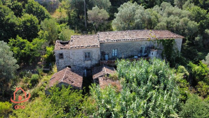 rudere-casale-montecorice-vista-panoramica-con-terreno-vicino-al-mare (7)