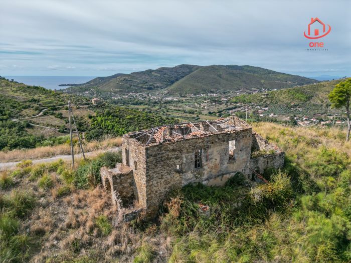 rudere-con-terreno-in-vendita-aMontecorice (2)
