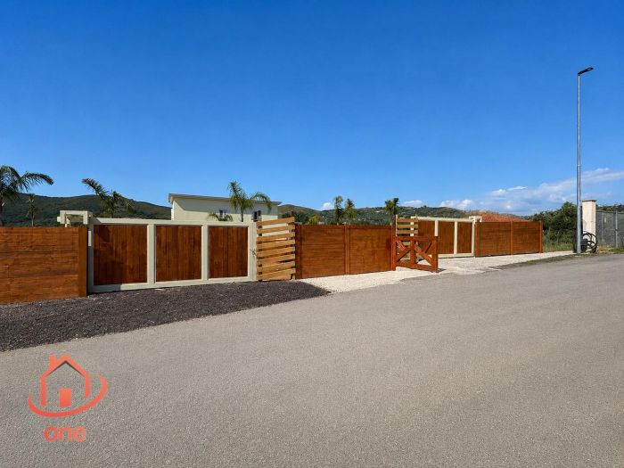 Villetta-a-schiera-con-terrazzo-e-giardino-castellabate-vicino-al-mare (6)